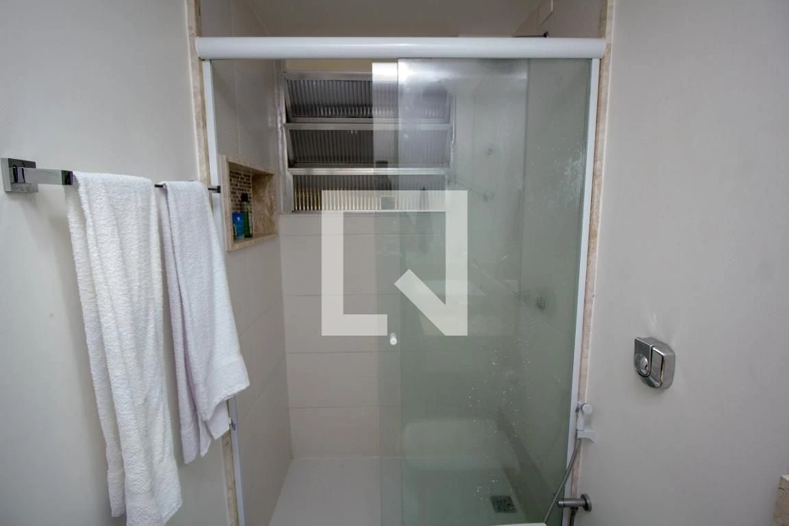Furnished apartment with 3 bedrooms and 5 bathrooms — photo 13