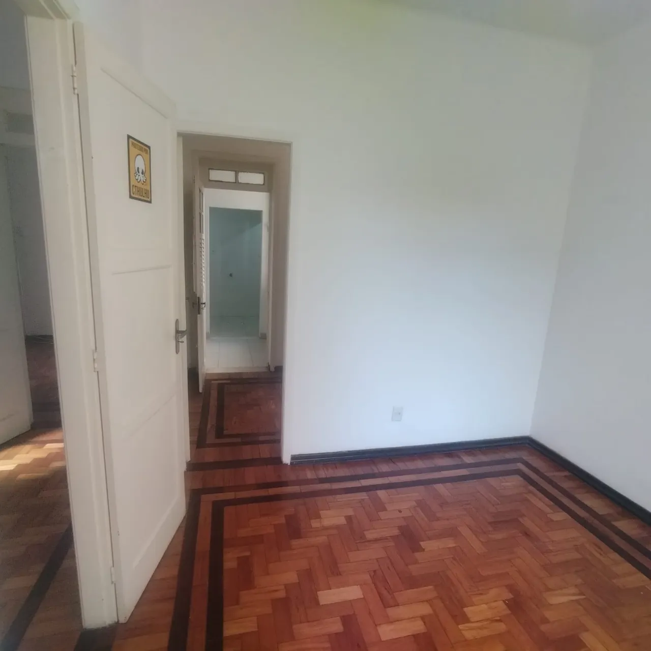 Apartment with 3 bedrooms and a separate kitchen — photo 11