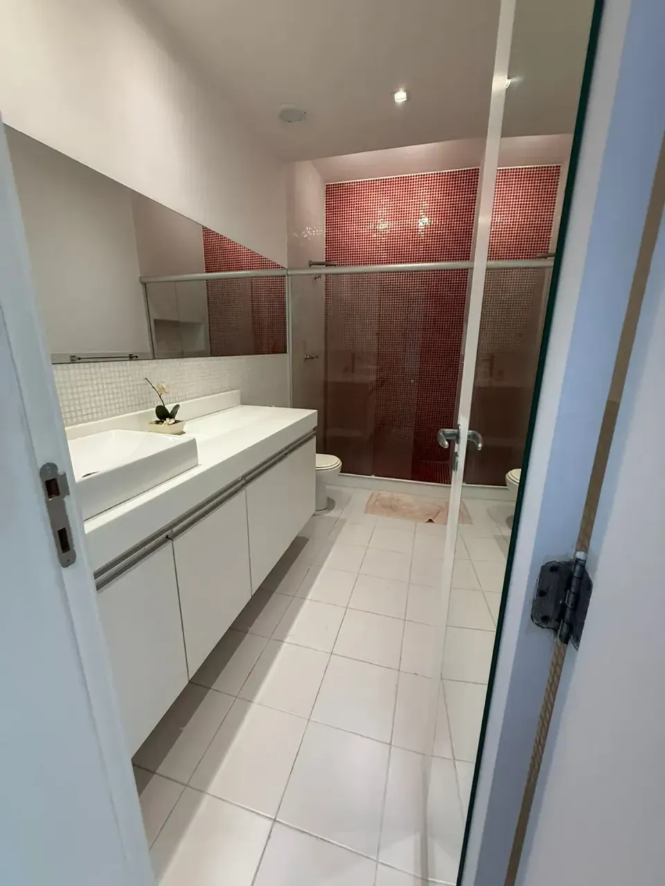Apartamento mobiliado com cozinha em conceito aberto — photo 15