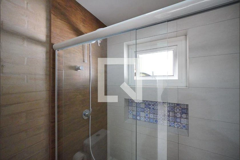 Rental house with 2 bedrooms, 425 m² and a balcony — photo 2