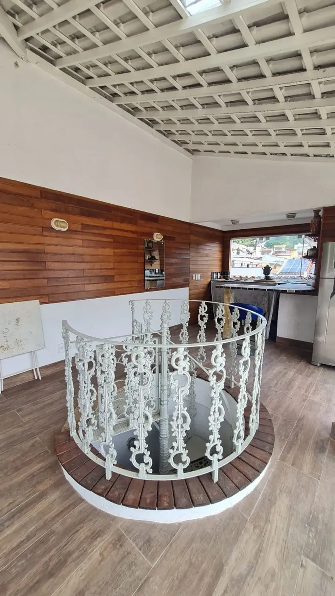Furnished house 450 m² with 4 bedrooms and 4 bathrooms — photo 45