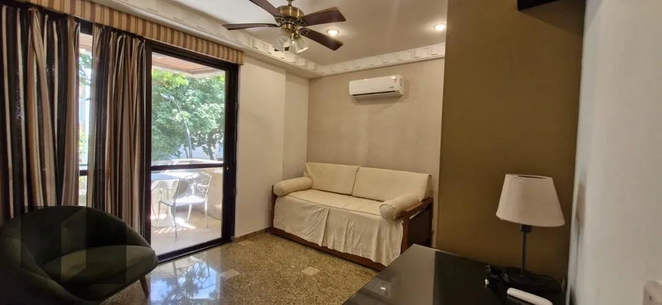 Apartment with a separate kitchen and gas stove — photo 12