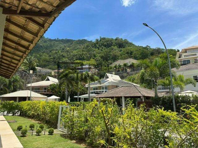 290 m² furnished house with 5 en-suites and 3 parking spaces — photo 13