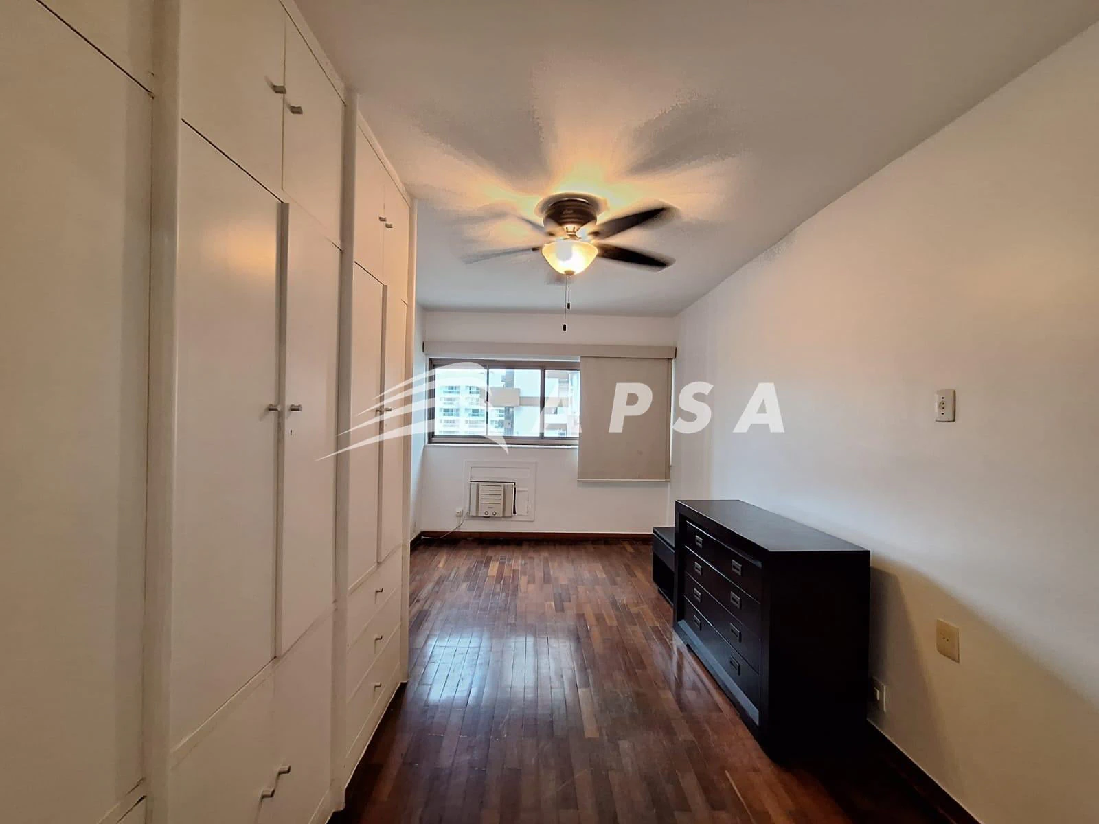 4-bedroom apartment in a building with a sauna — photo 8