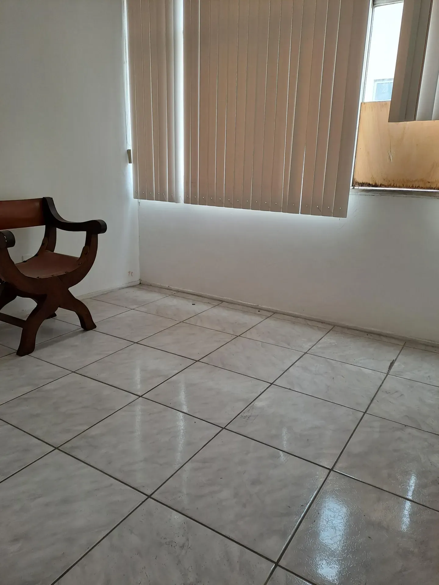 Unfurnished apartment with 300 m² on the 11th floor — photo 16