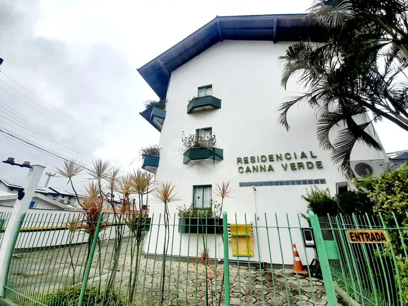 Квартира 58 м² с 1 спальней и местом
