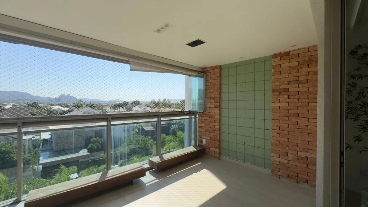 4 en-suite bedroom apartment with 233 m² and 3 parking — photo 4