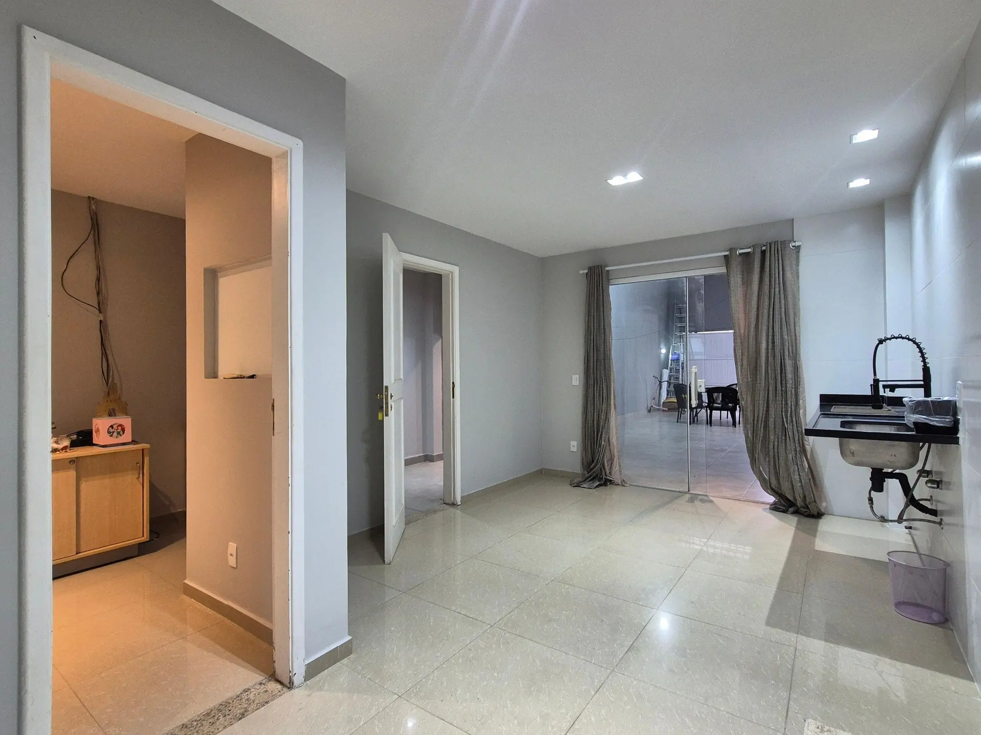 Furnished house, 400 m², with a dishwasher — photo 37