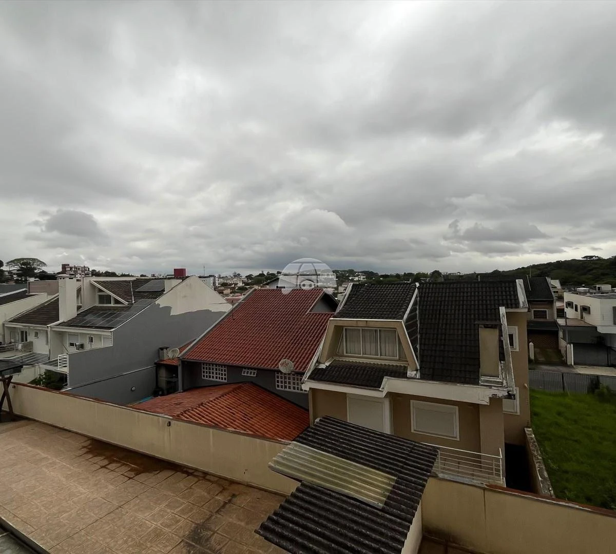 3-bedroom apartment with a bathtub in Curitiba — photo 34
