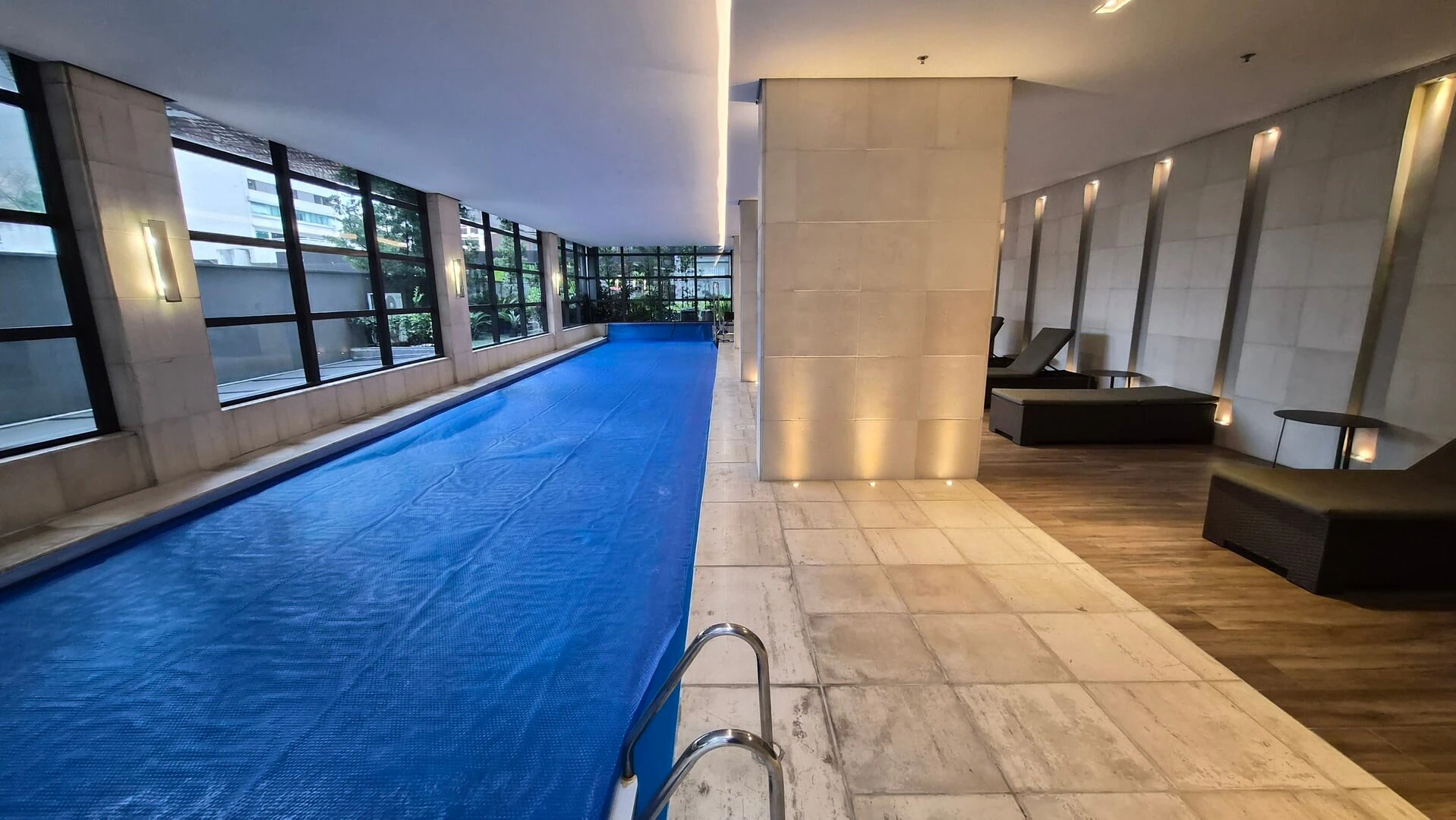 1 quarto e janelas do piso ao teto: apartamento de 35 m² — photo 10