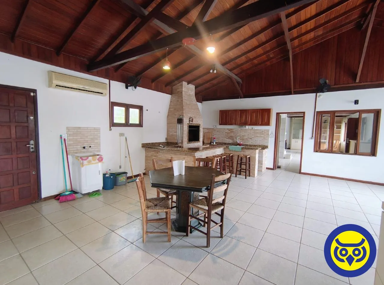 270 m² house with a garden and a washing machine — photo 3