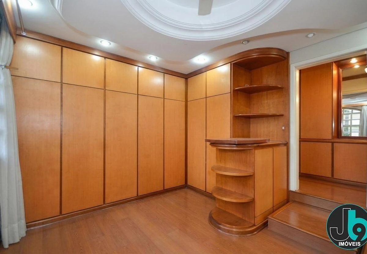 Будинок в оренду з 4 спальнями та 302 м² — photo 3