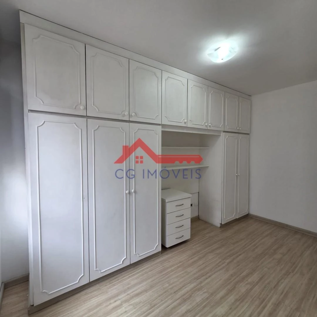 Apartamento de 2 quartos com cozinha aberta e fogão a gás — photo 6