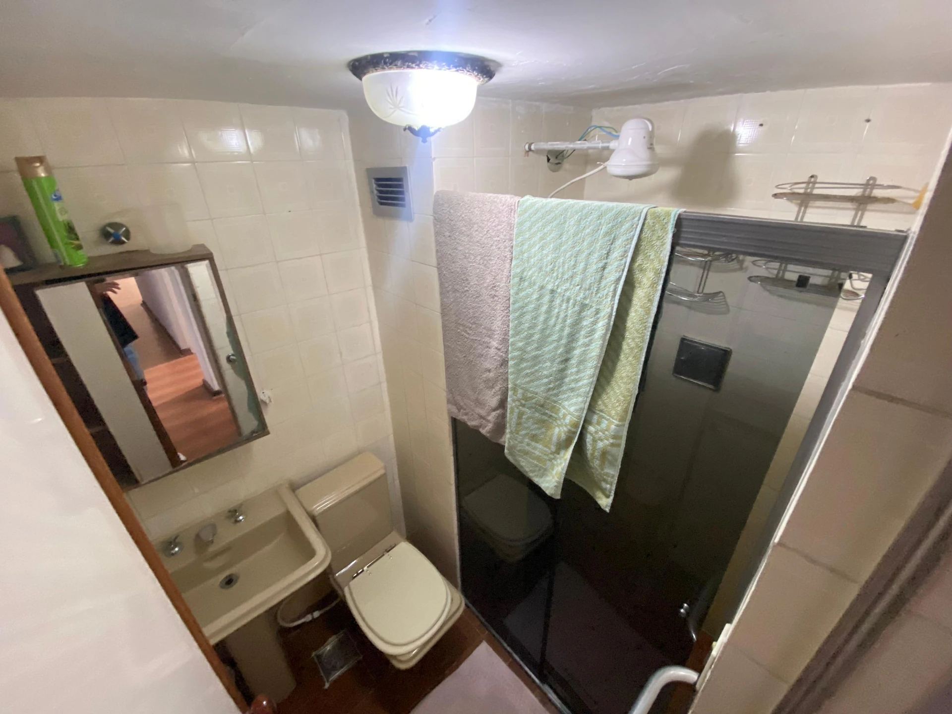 Furnished 2-bedroom apartment with 1 parking space — photo 33