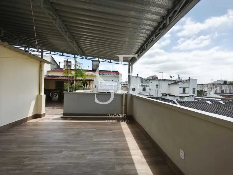 Washing machine in a 3-bedroom apartment, 152 m² — photo 20