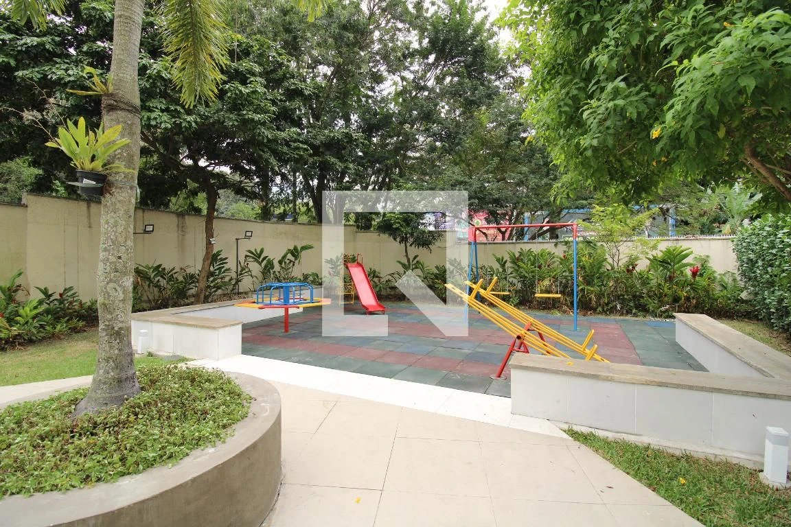 1-bedroom apartment with a glassed-in balcony — photo 11