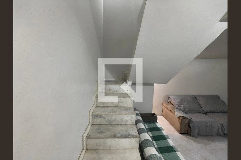 Furnished 240 m² house with 5 bedrooms and 5 bathrooms — photo 38