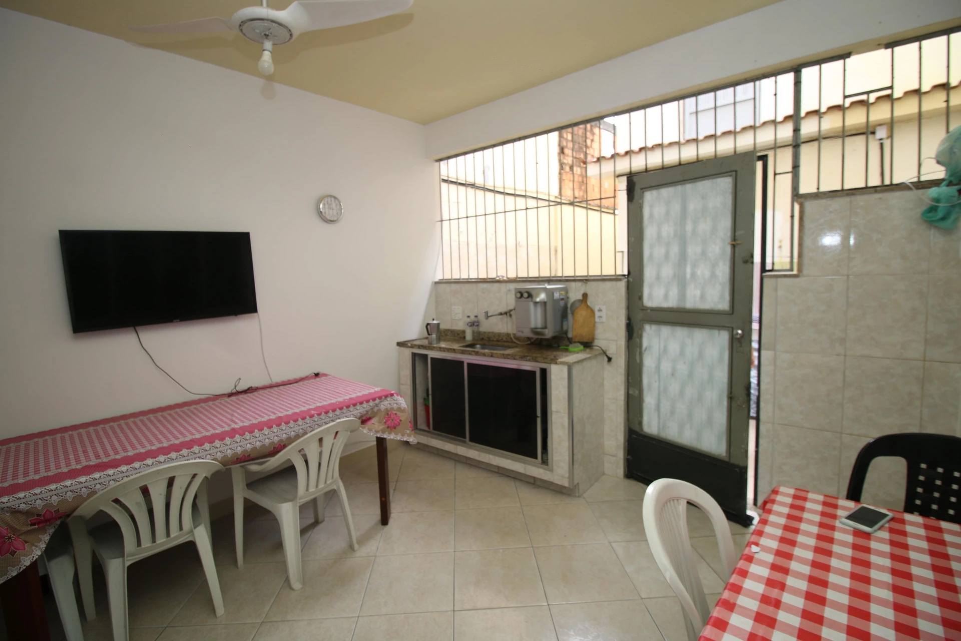 Casa sem mobília com 1 quarto e 1 banheiro — photo 9