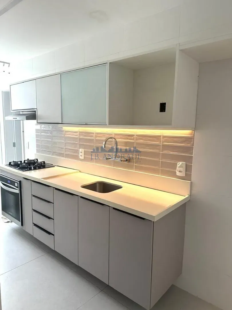Квартира з 2 спальнями, 5 санвузлами та заскленим балконом — photo 26