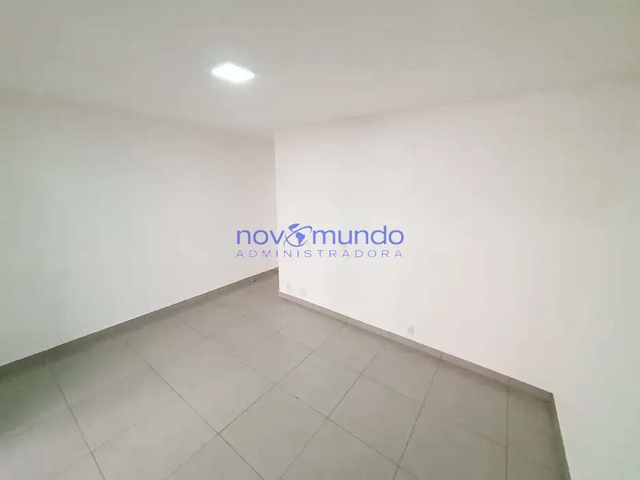Unfurnished 3-bedroom apartment with 2 parking spaces — photo 6