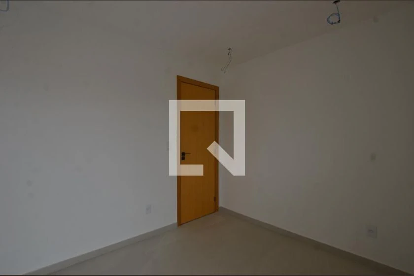 Apartamento de 3 quartos em condomínio com piscina — photo 28