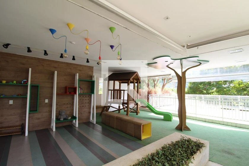Furnished 79 m² apartment with 2 bedrooms and 2 bathrooms — photo 21