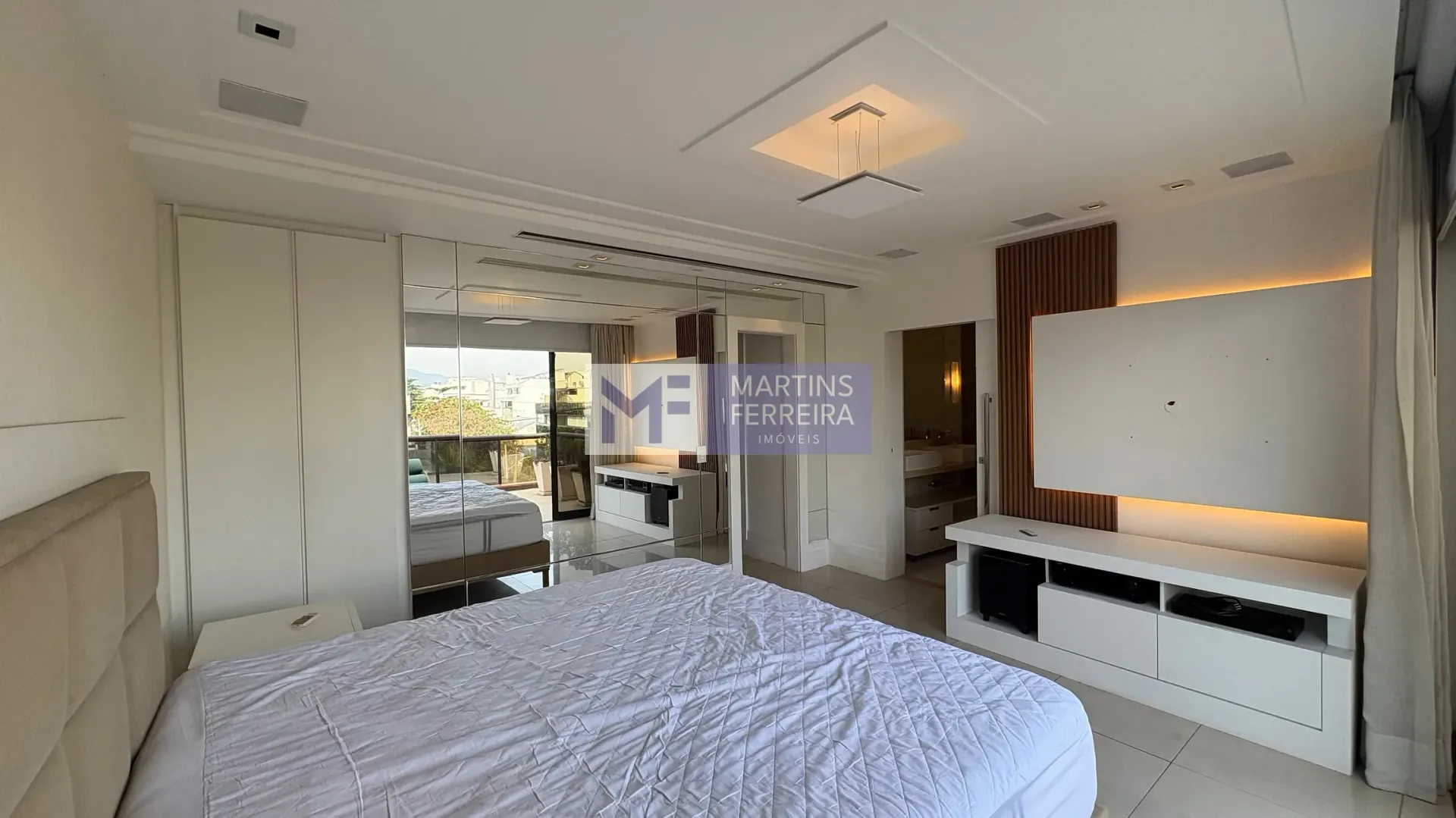 Penthouse with 4 bedrooms, 5 bathrooms and 3 parking — photo 29