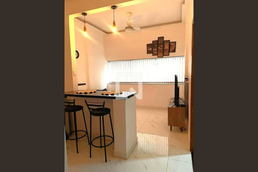 Apartamento sem mobília com 1 quarto e cozinha integrada