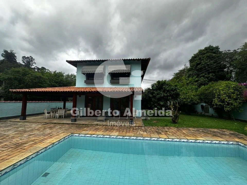 3-bedroom house with a grill on the balcony — photo 28