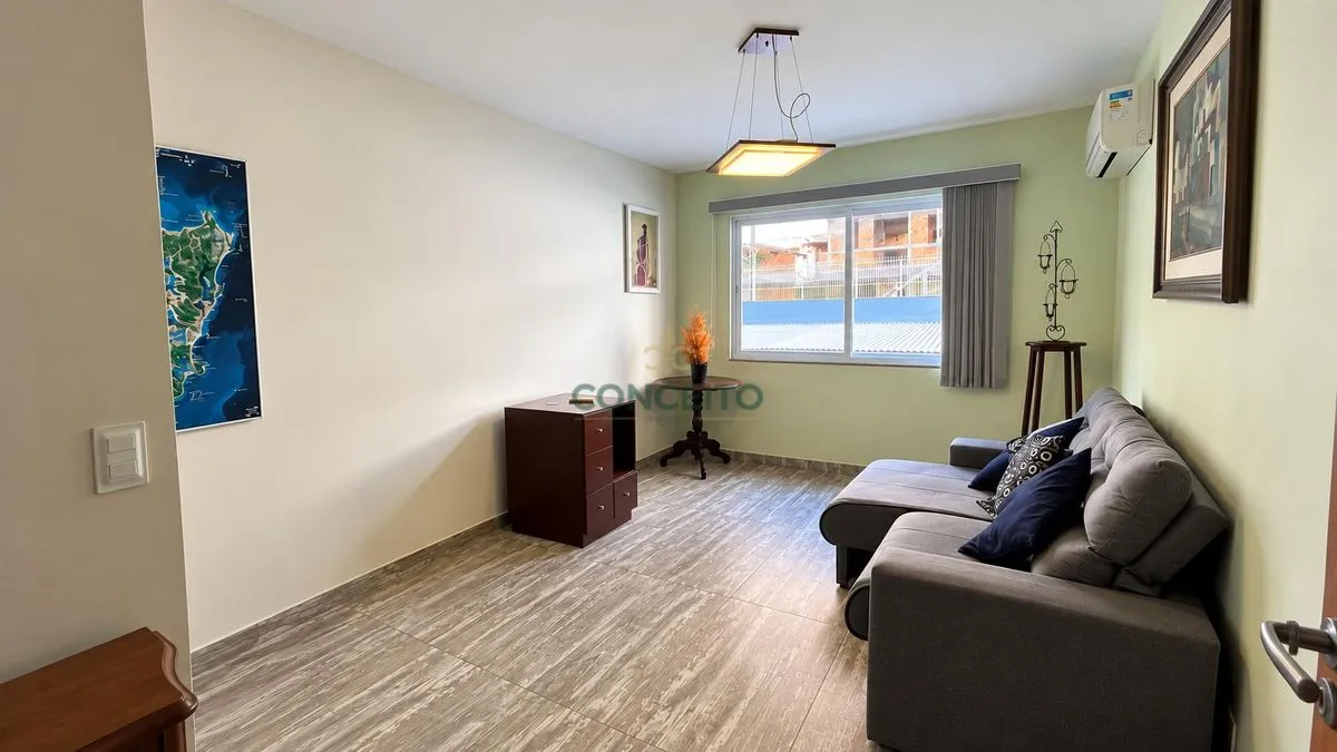 Furnished apartment, 80 m², with a walk-in closet