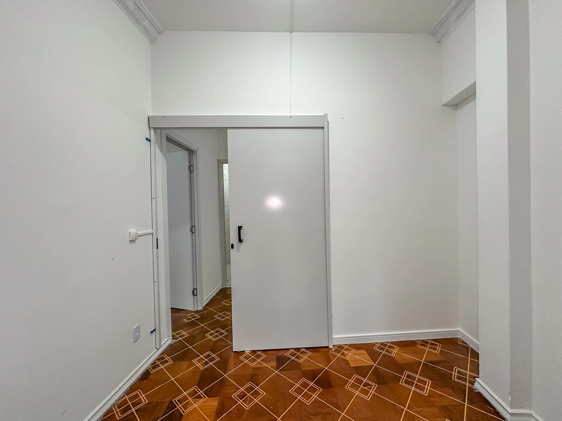 Mountain view in a 2-bedroom apartment, 76 m² — photo 30