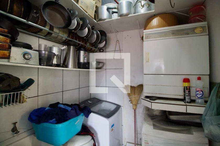 360 m² house with a washing machine and a home office — photo 8