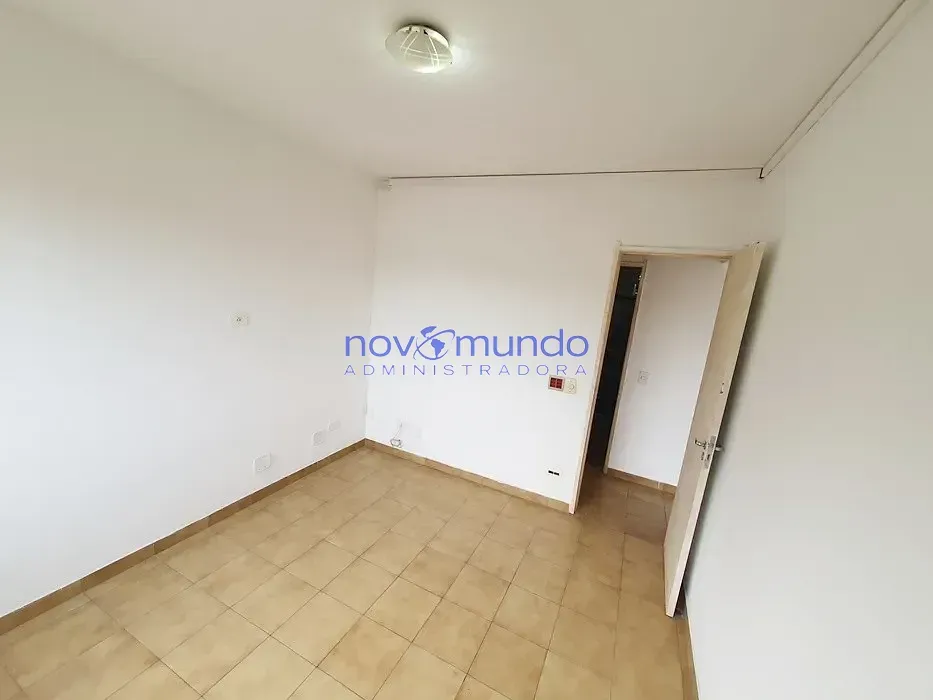 Two-bedroom apartment with balcony and 1 parking spot — photo 3
