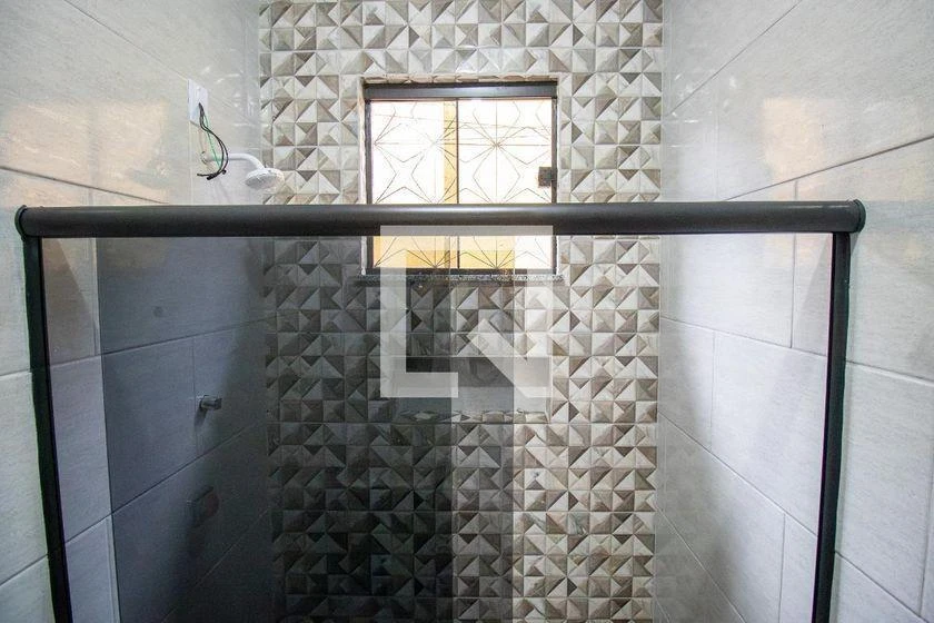 Balcony with a grill in a 2-bedroom house, 100 m² — photo 10