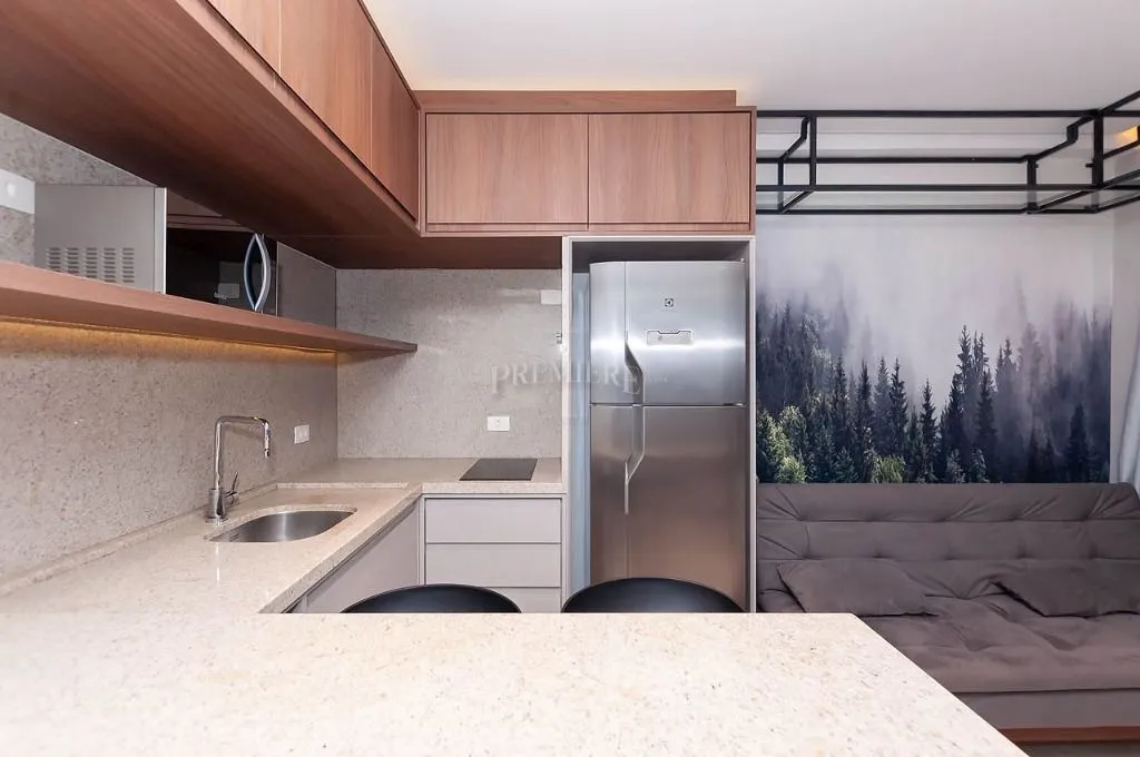 Furnished 1-bedroom apartment with floor-to-ceiling windows — photo 3