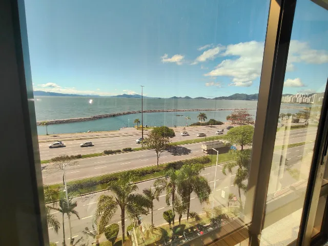 Vista al agua y 2 dormitorios: departamento de 70 m² — photo 10