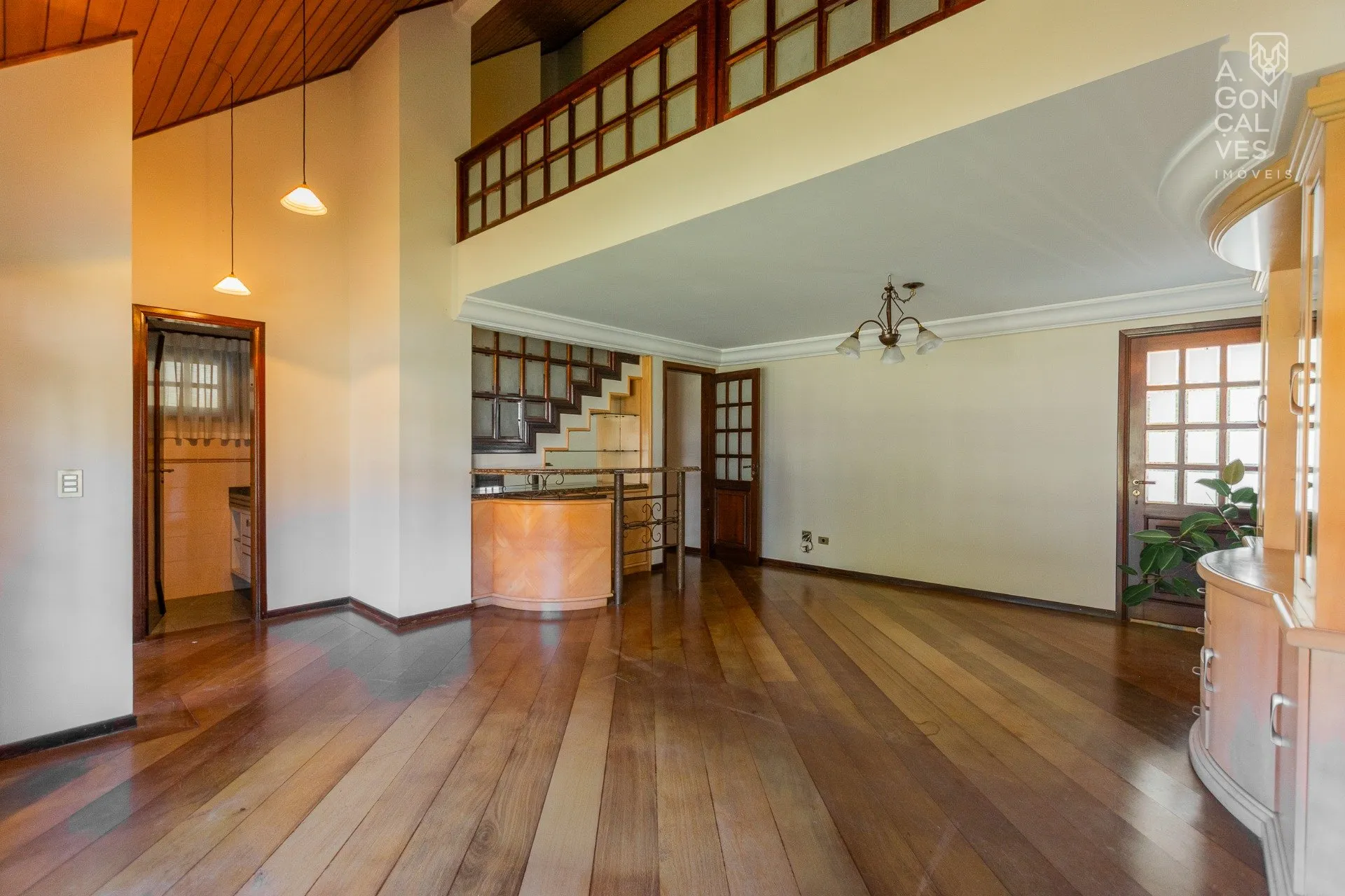 3-bedroom house with a home office — photo 14