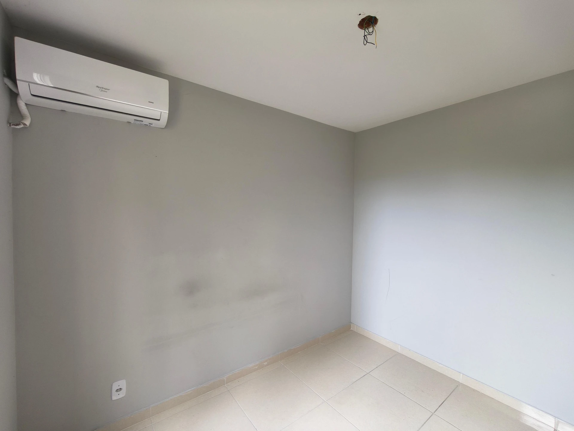 2-bedroom apartment in a building with a pool — photo 42