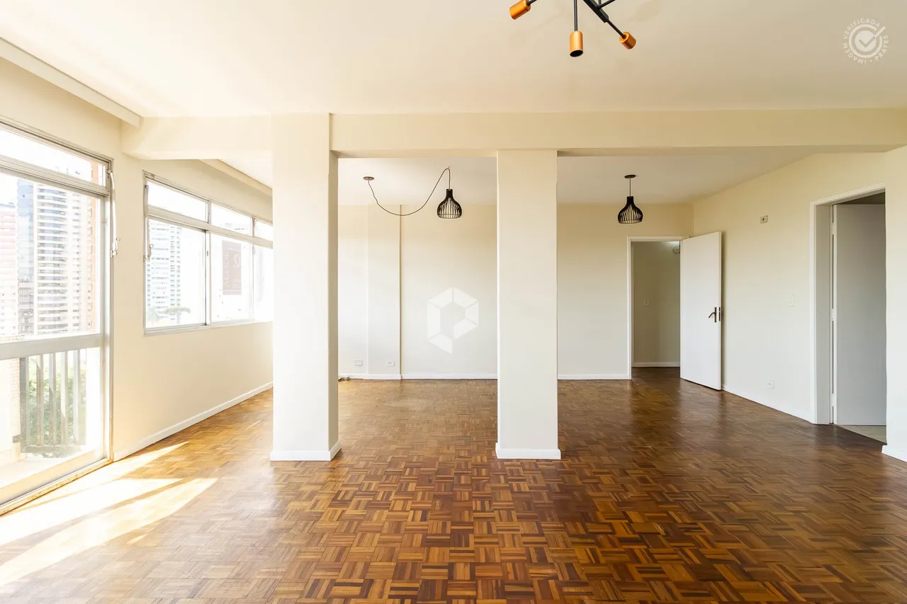 Орендна квартира з 3 спальнями 152 м² і балконом — photo 2