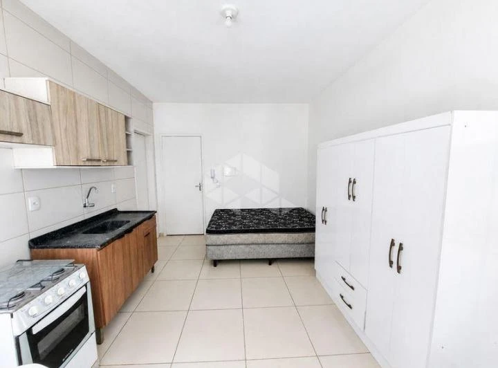 20 m² kitchenette with gas stove and 1 bedroom — photo 2