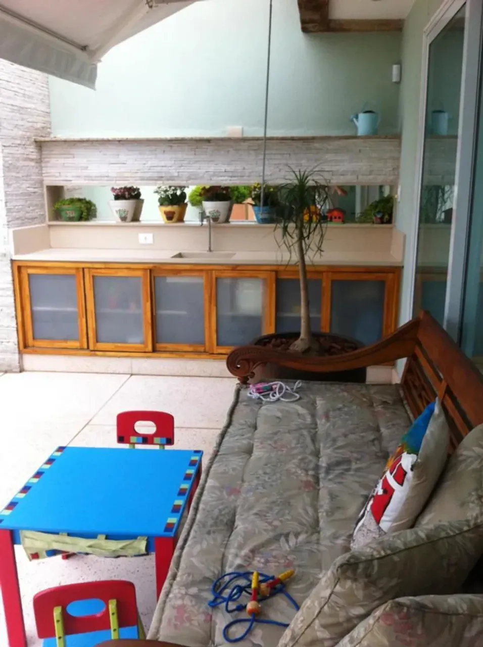 3-bedroom apartment with 422 m² and balcony grill — photo 14