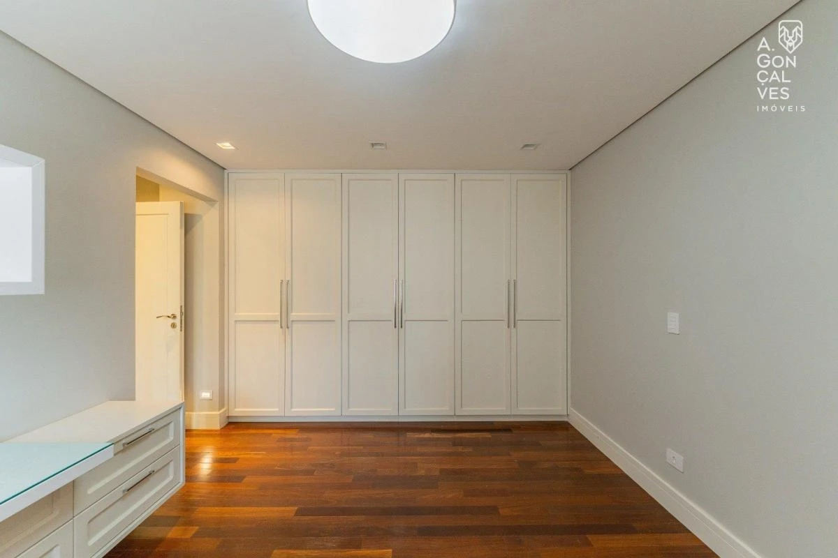 Робоче місце та 5 спалень: квартира 442 м² — photo 30