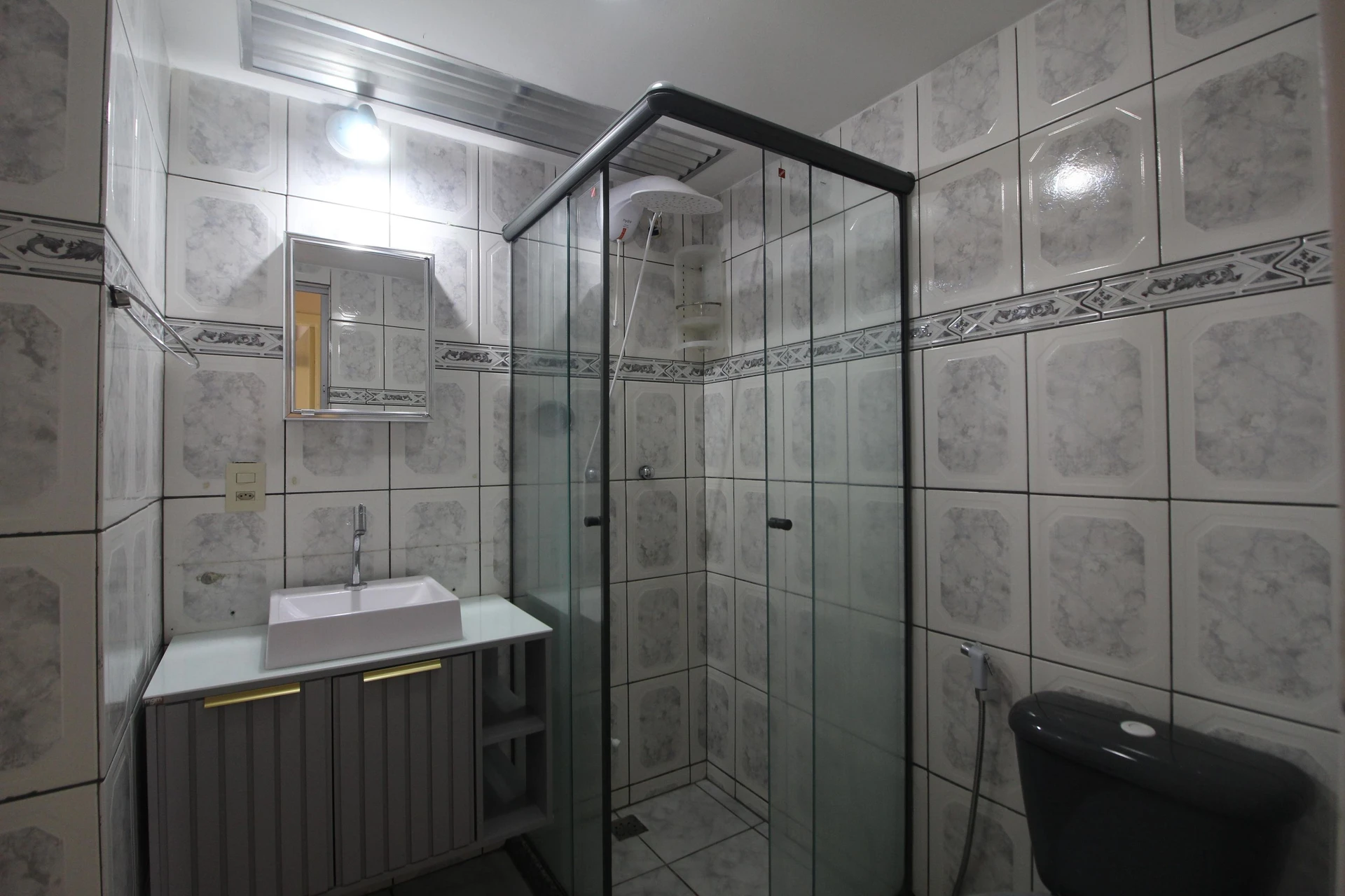 2-bedroom apartment with a mountain view in Rio de Janeiro — photo 4