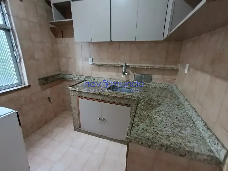 3-bedroom apartment, 1 with its own bathroom, 157 m² — photo 8