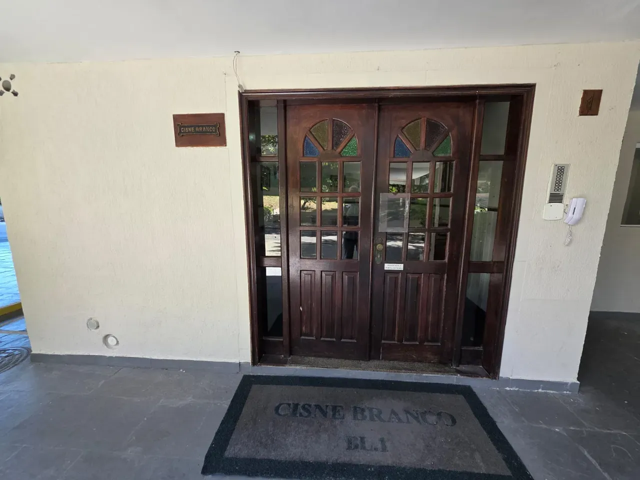 2-bedroom apartment with a mountain view — photo 22
