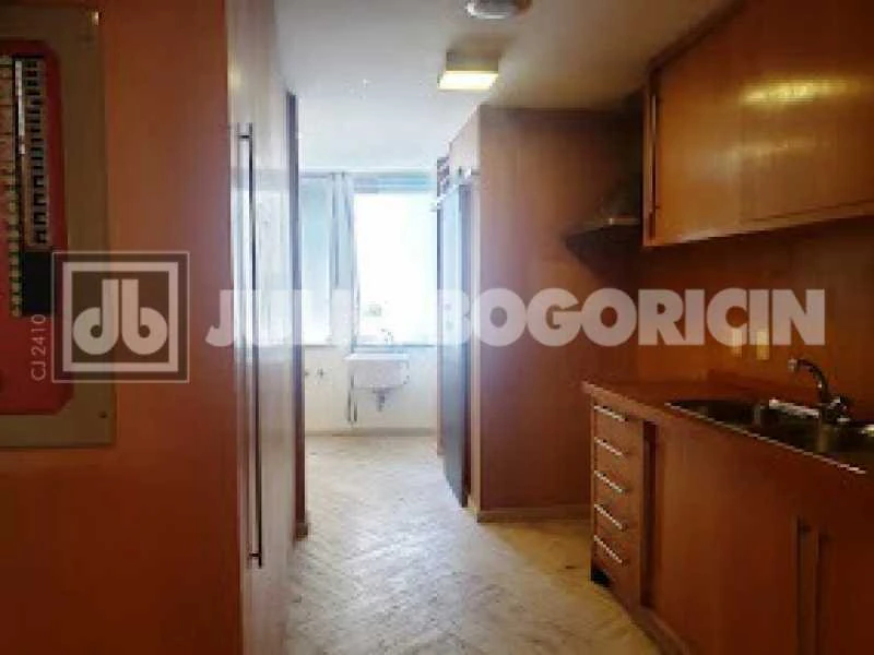 Квартира з 3 спальнями 176 м² та 1 паркомісцем — photo 4