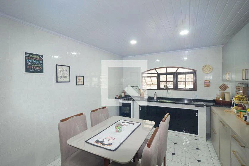 2-bedroom house with a grill on the balcony — photo 11