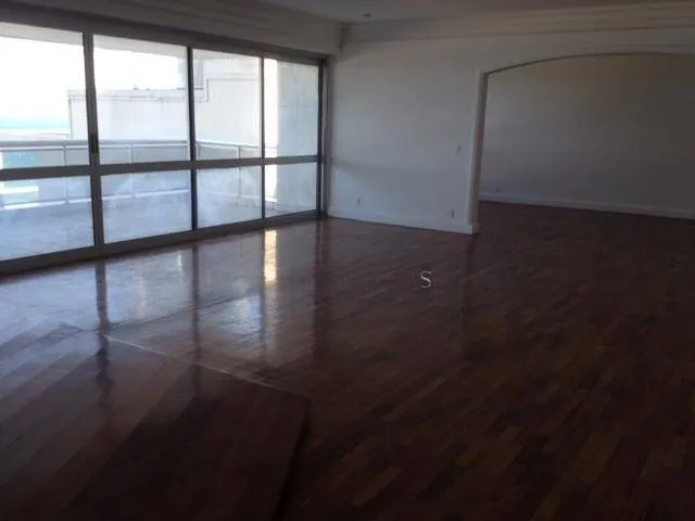 Water view in a 4-bedroom apartment, 350 m² — photo 39