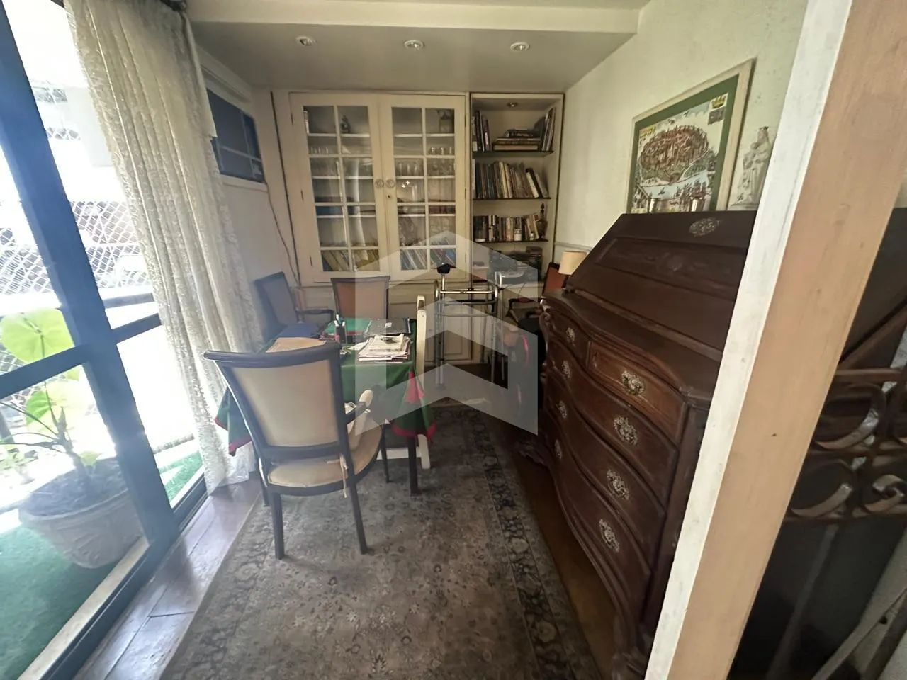Furnished apartment, 252 m², with a walk-in closet — photo 27