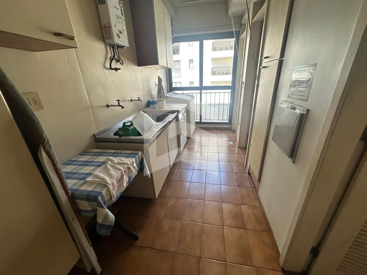 Furnished apartment, 252 m², with a walk-in closet — photo 20